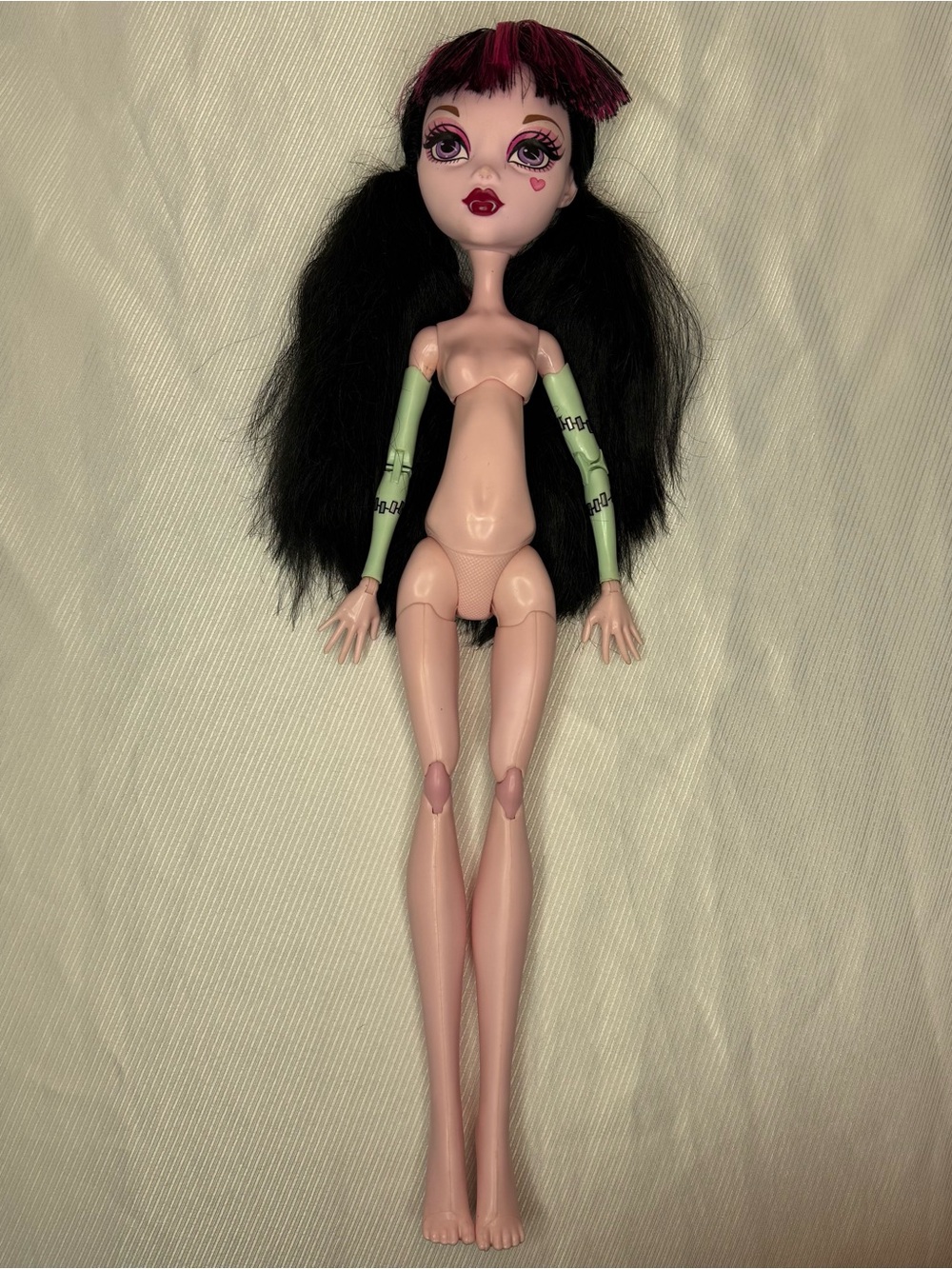 Monster High Frightfully Tall Draculaura 17” doll